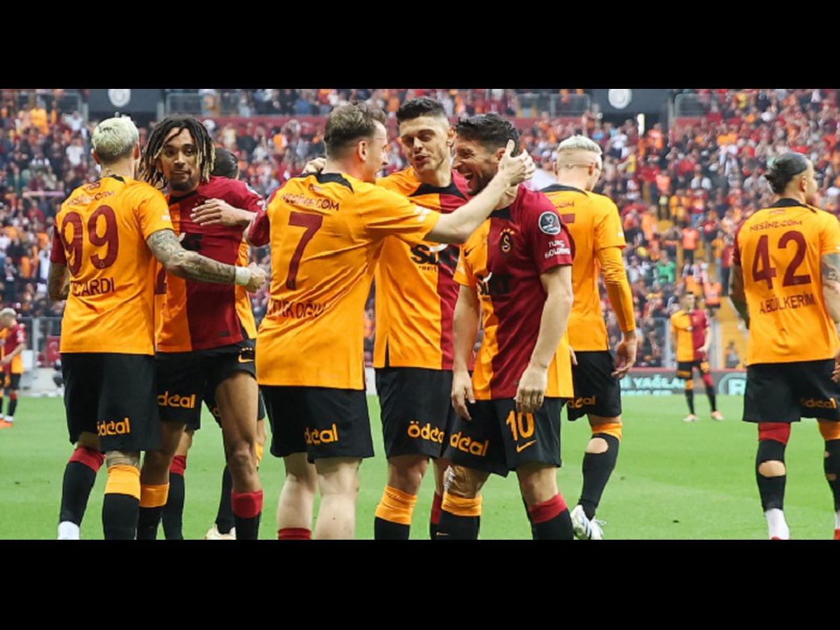 Galatasaray secure Champions League groups spot after Molde win